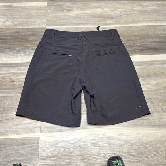 MEC athletic gray Bermuda shorts size 4 - Picture 3 of 6